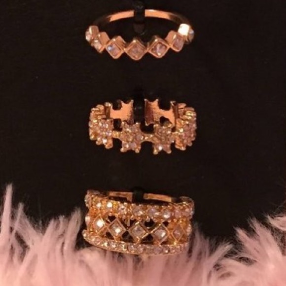 NWT Steve Madden 6 Piece Ring Set - Picture 4 of 4